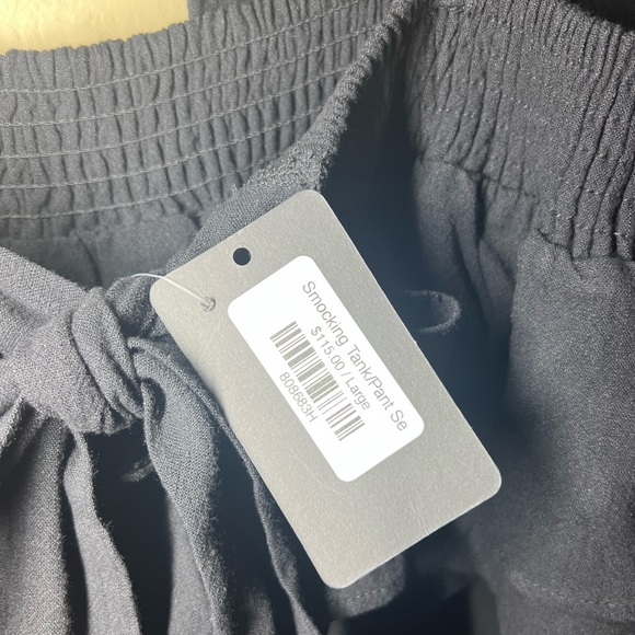 Smocking Detail Black Tank And Wide Leg Pants Set, size Large - Picture 9 of 10